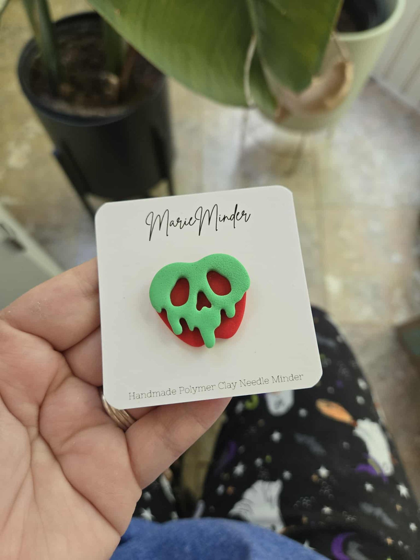 Green Apple Needle Minder