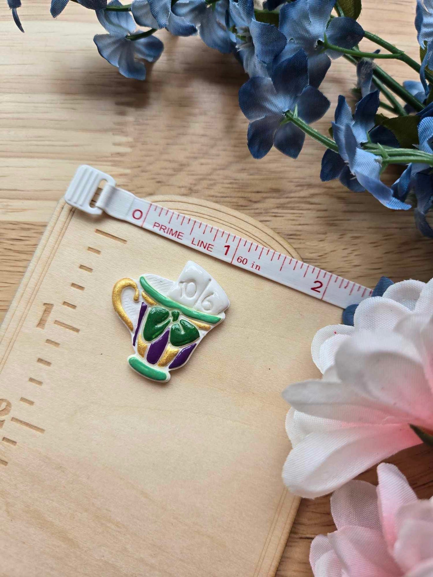 Hatters Teacup Needle Minder