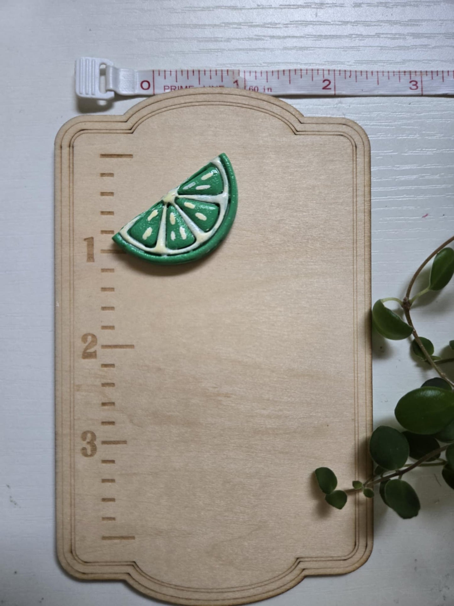 Lime Wedge Needle Minder