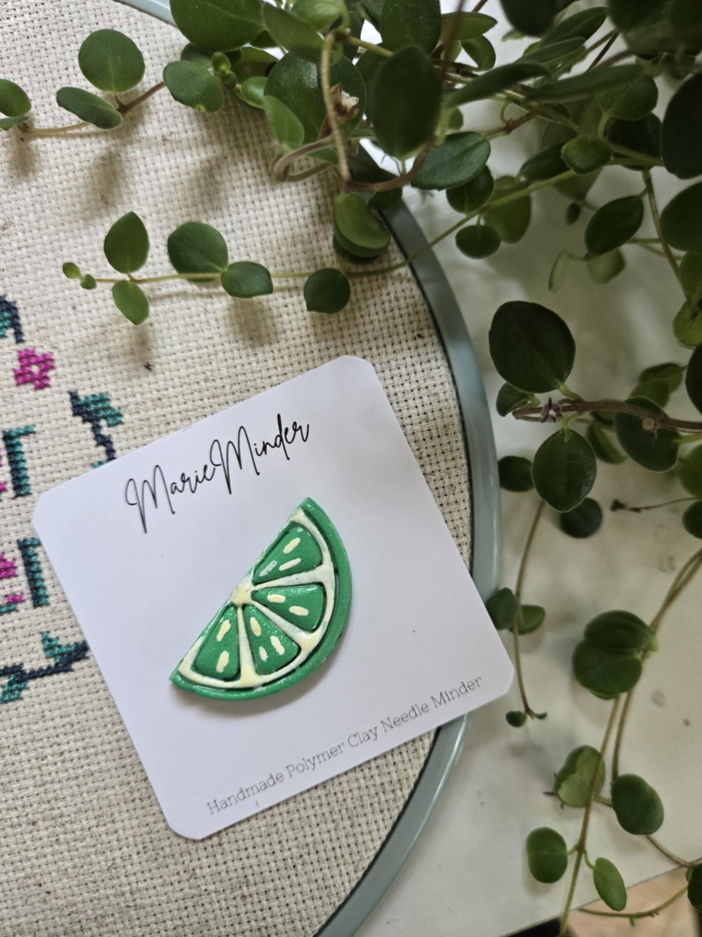 Lime Wedge Needle Minder