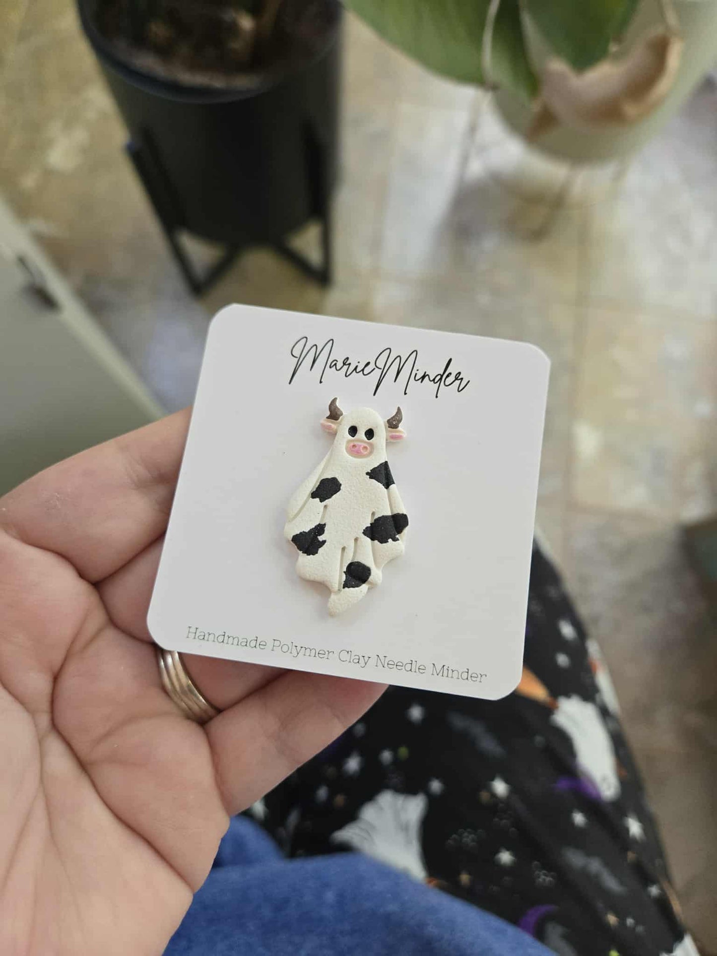 Cow Ghost Needle Minder