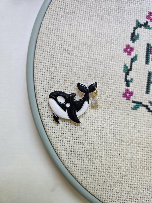 Orca Needle Minder