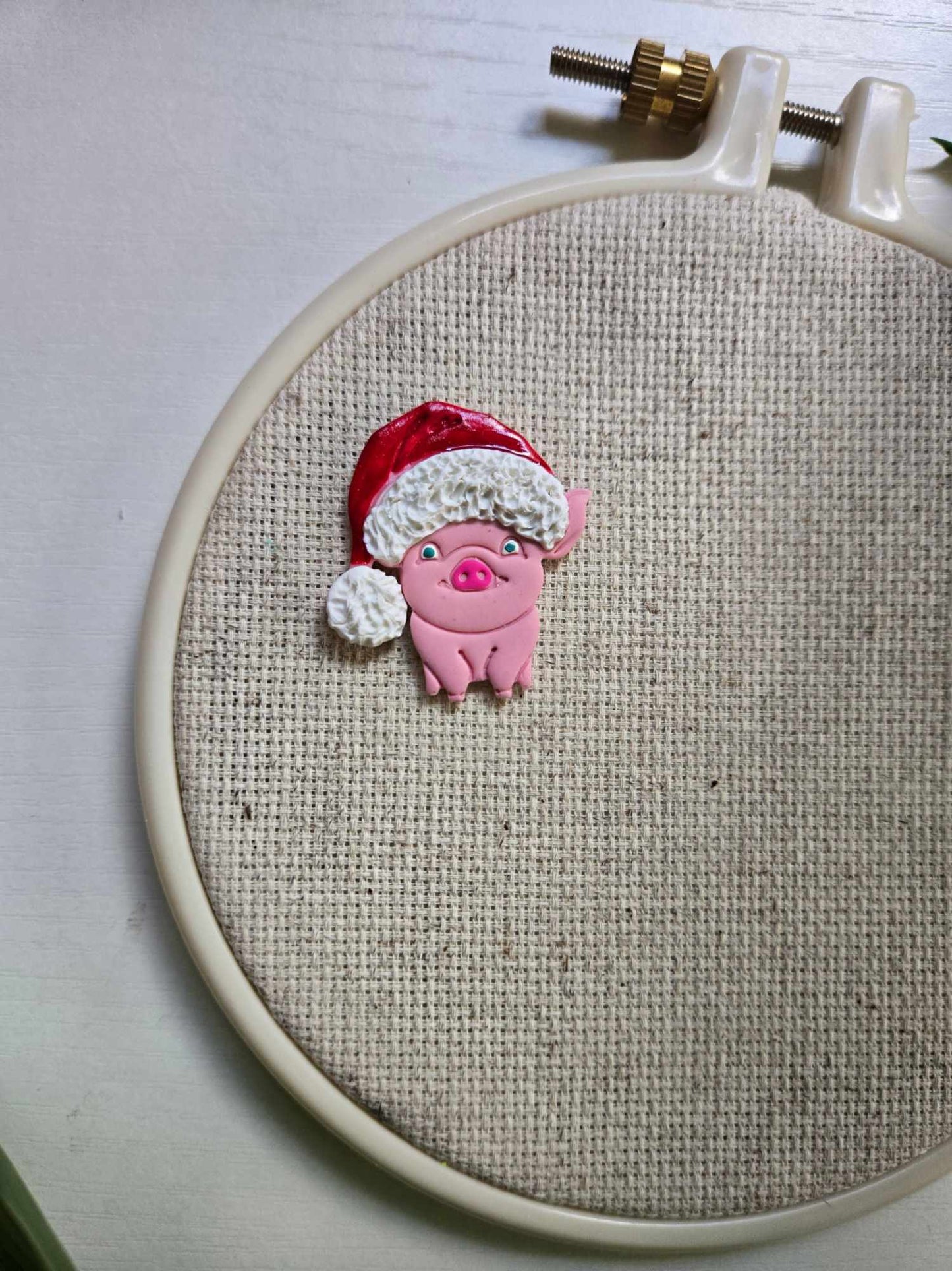 Christmas Piggy Needle Minder