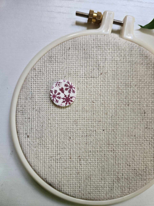 Snowflakes Circle Needle Minder