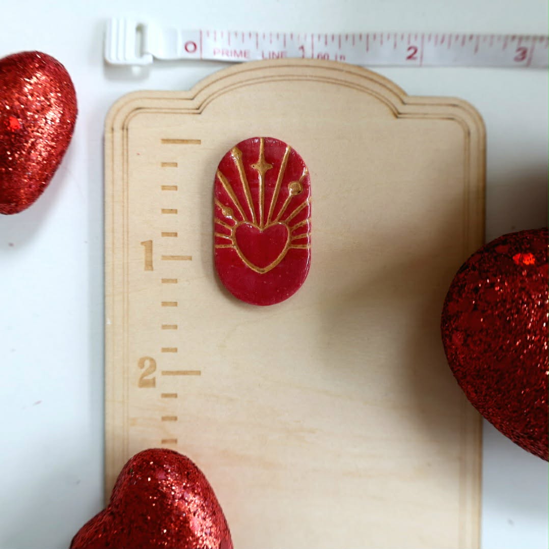 Radiating Heart Needle Minder