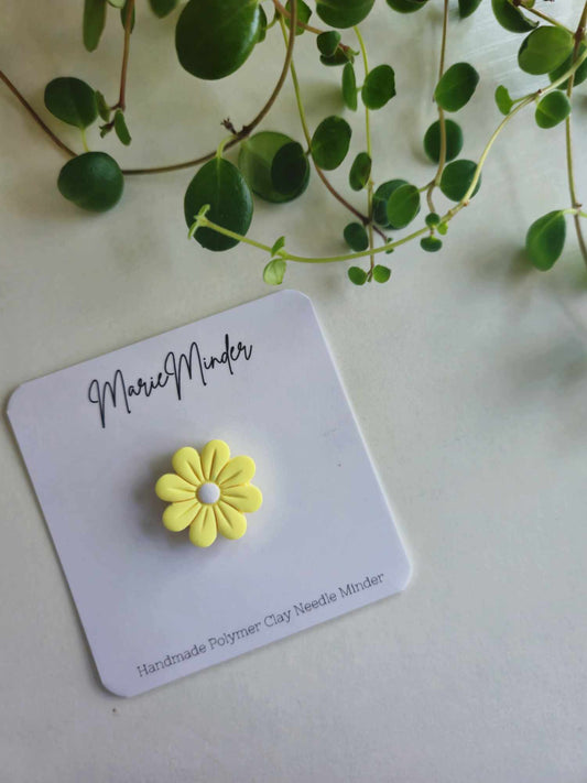 Yellow Flower Needle Minder