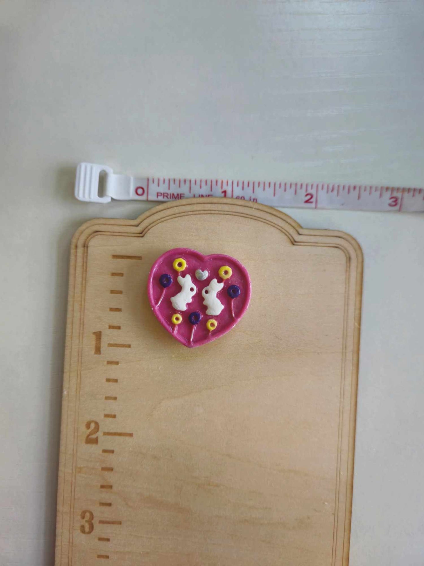 Heart with Bunnies Needle Minder