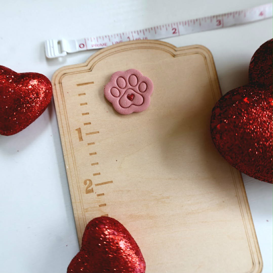 Pink Paw Print Needle Minder