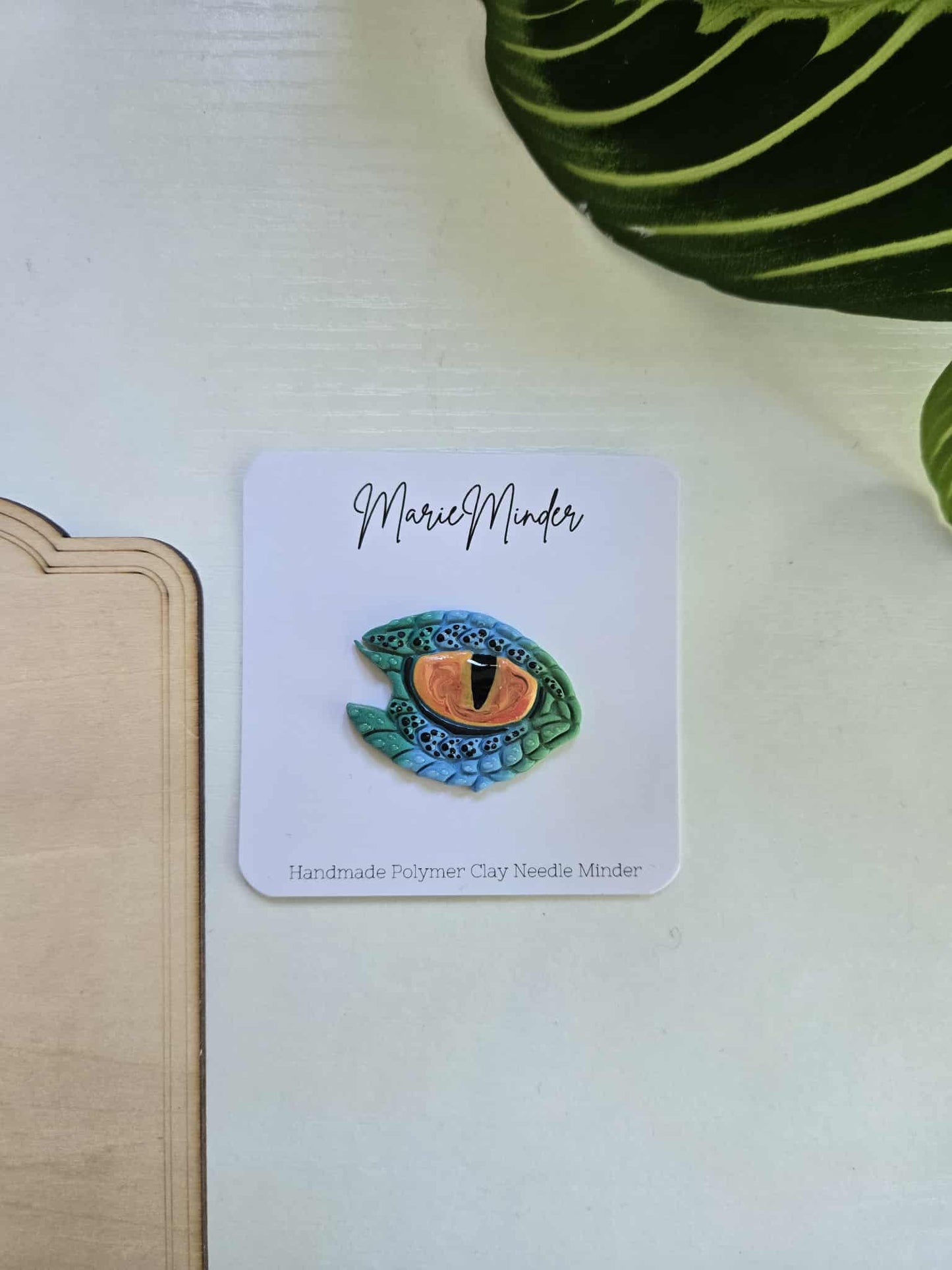 Dragon Eye Needle Minder