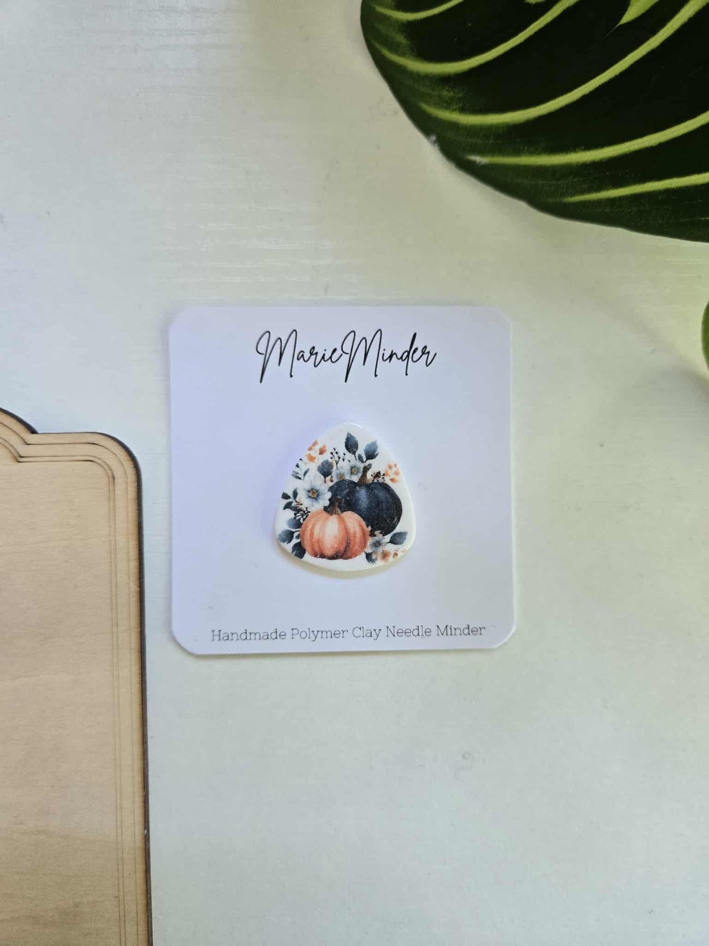 Blue & Orange Pumpkin Needle Minder