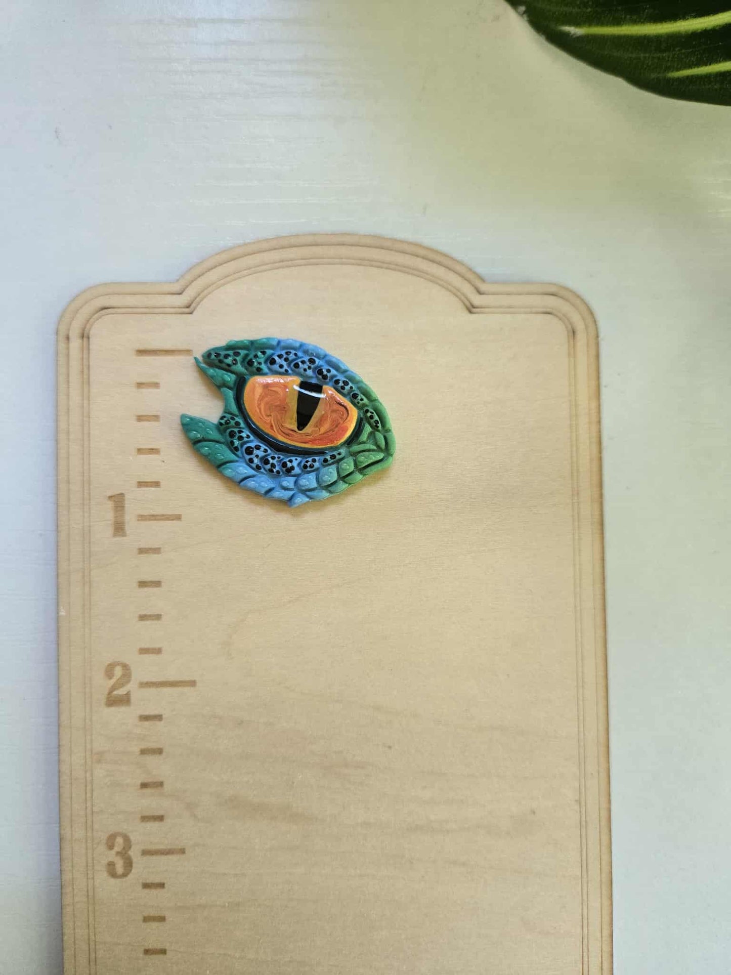 Dragon Eye Needle Minder