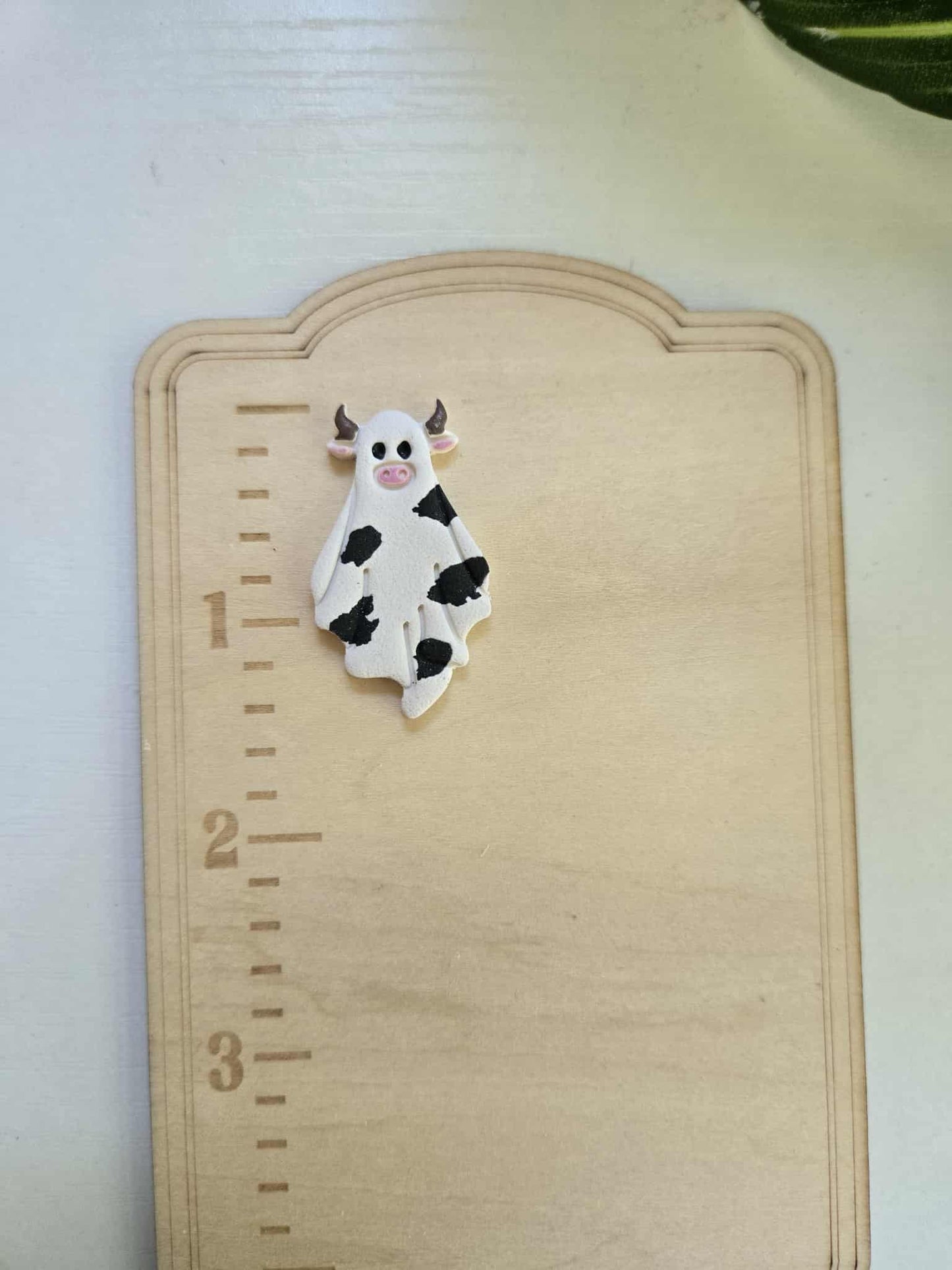 Cow Ghost Needle Minder